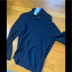Vince men’s cowlneck sweater